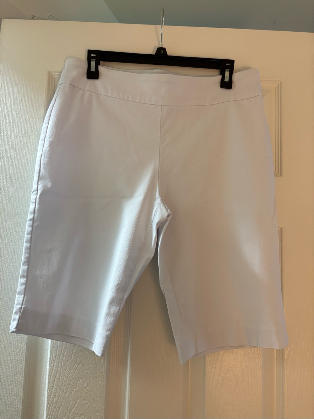 Counterparts Women's White Stretch Bermuda Shorts